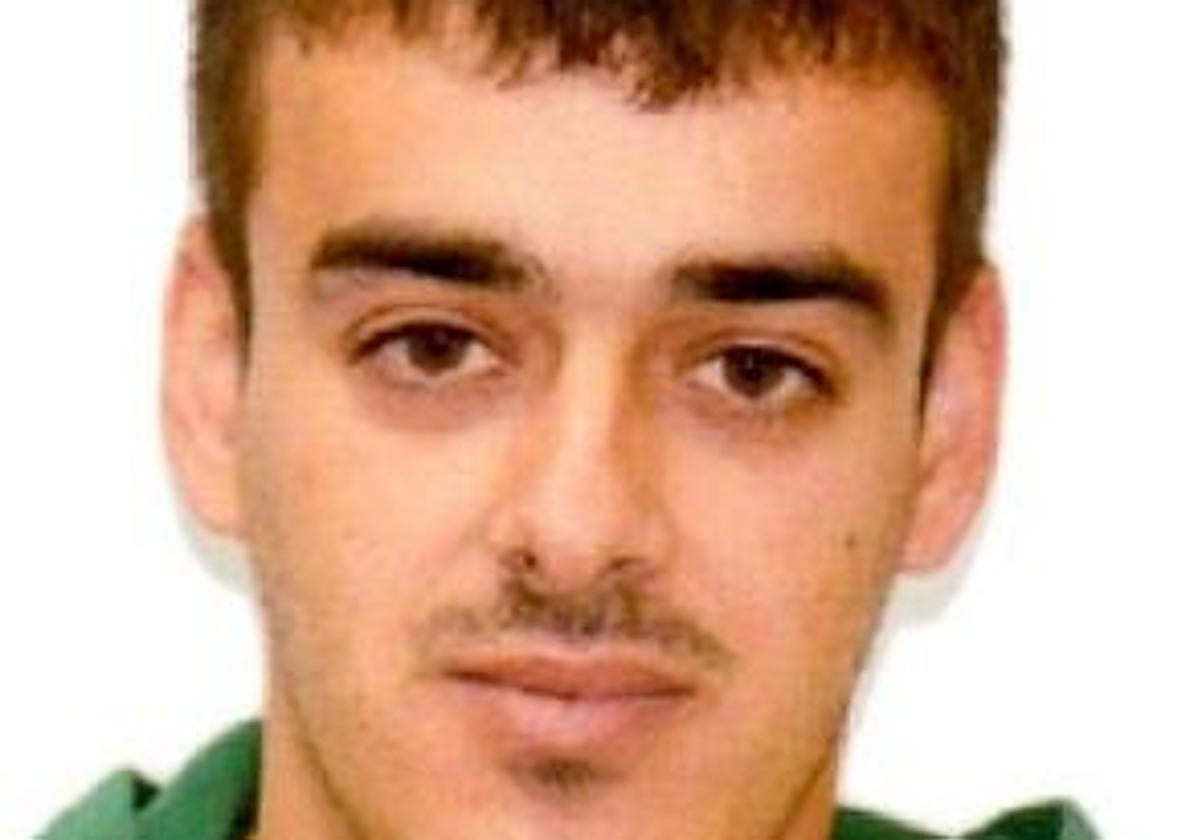 Gibraltar Police Appeal For Help To Locate Local Man Sur In English